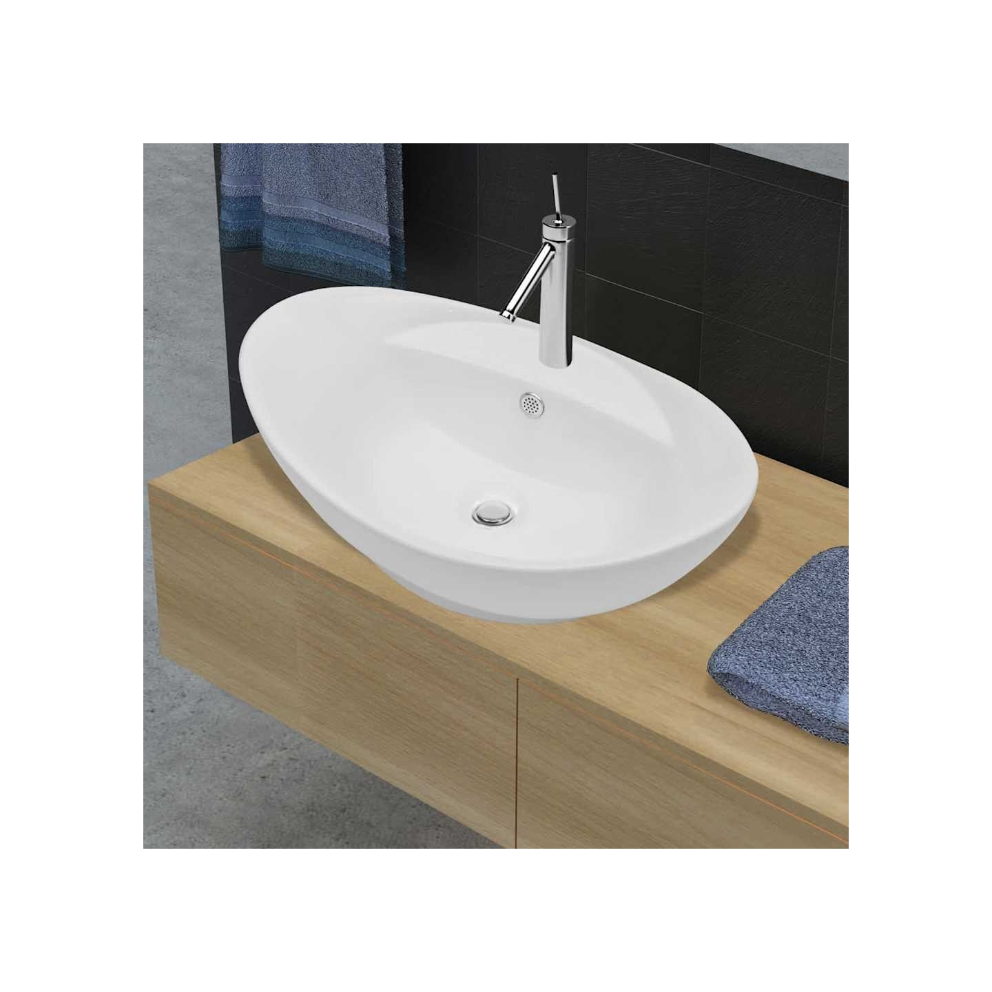 Lavabo ovale en céramique avec trou de robinet