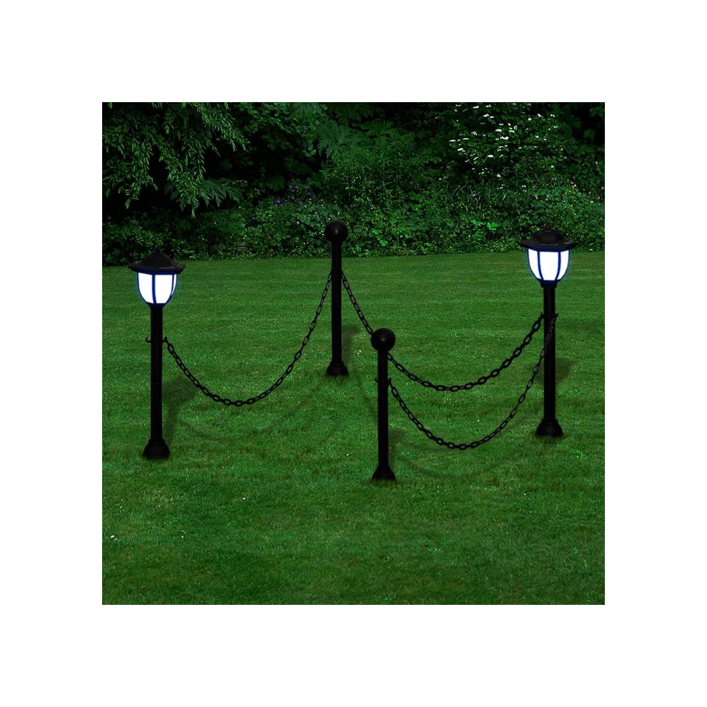 Clôture à chaîne avec deux lampes solaires LED et deux piquets