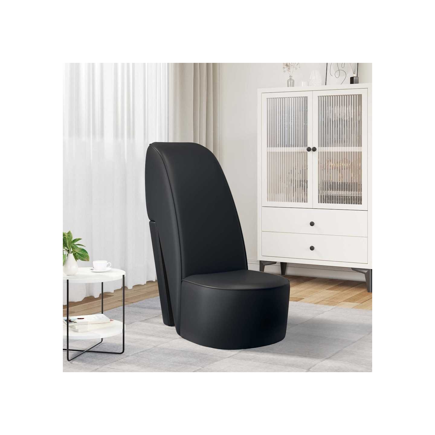 Chaise en forme de chaussure à talon haut noir similicuir