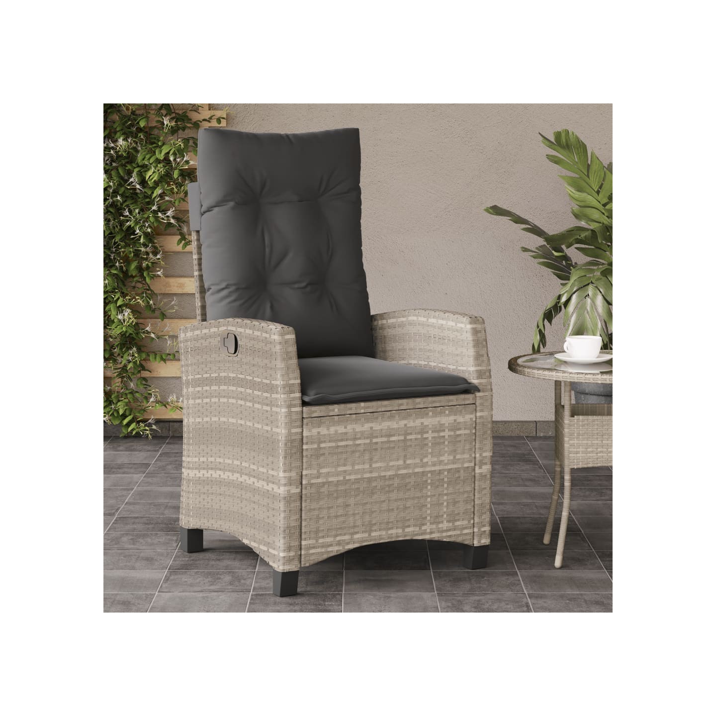 Chaise inclinable de jardin coussins gris clair résine tressée