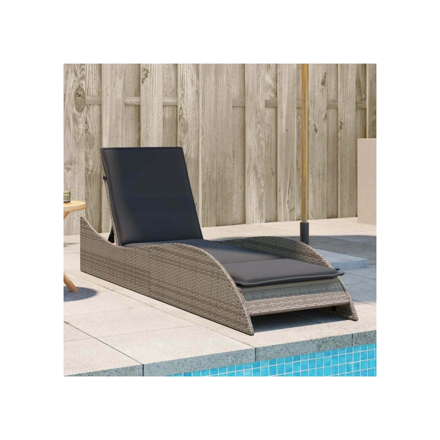Chaise longue avec coussin gris 60x205x73 cm résine tressée
