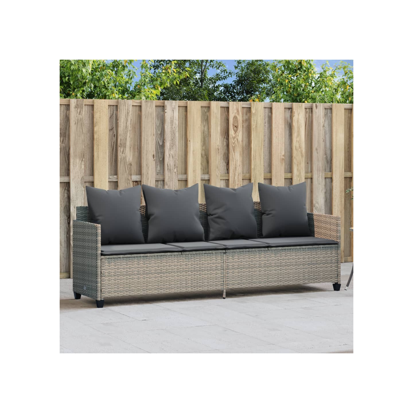 Chaise longue avec coussins gris clair résine tressée