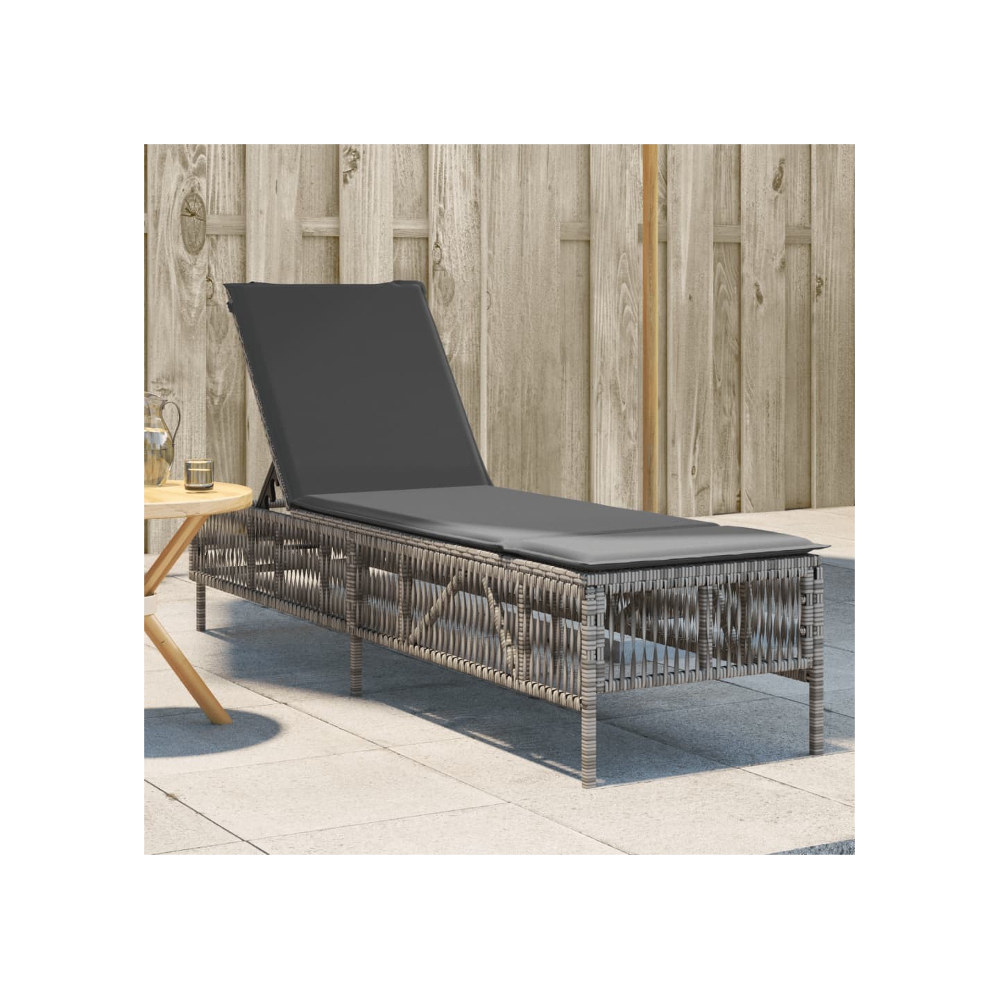 Chaise longue avec coussin gris résine tressée